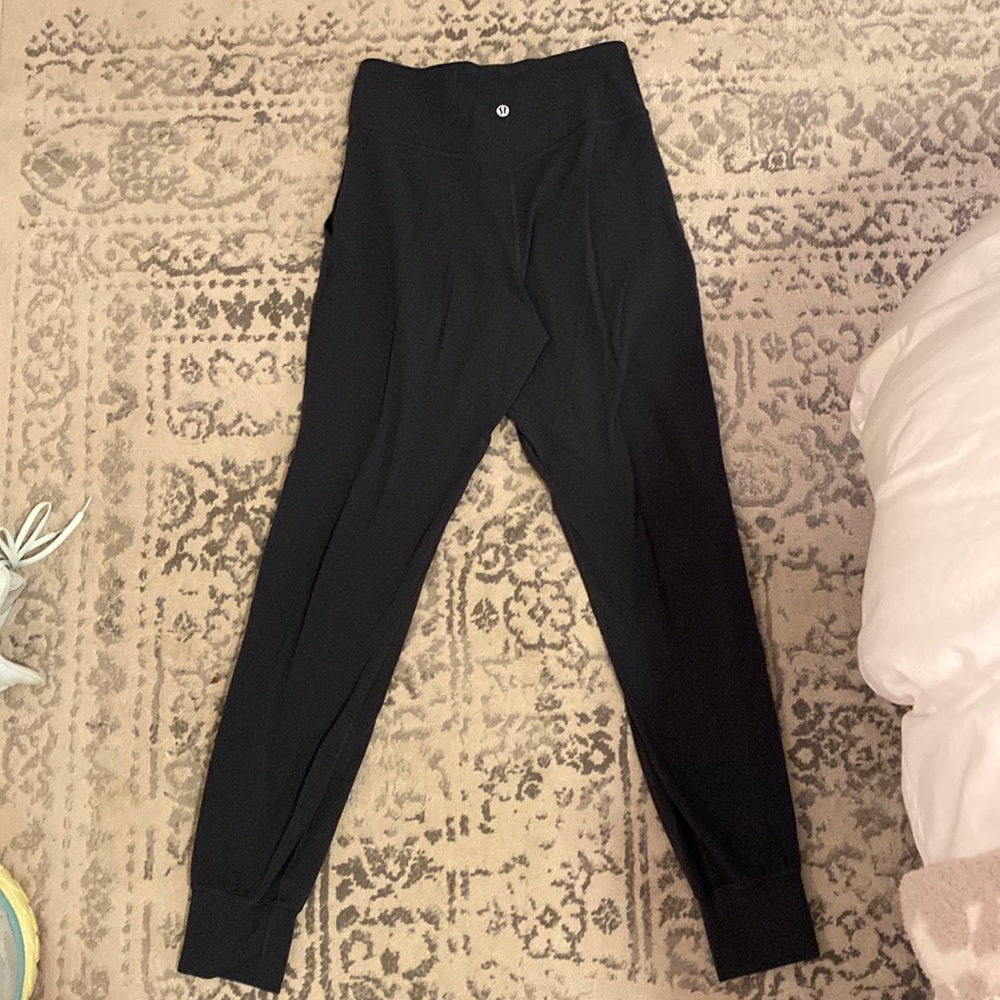 lululemon joggers